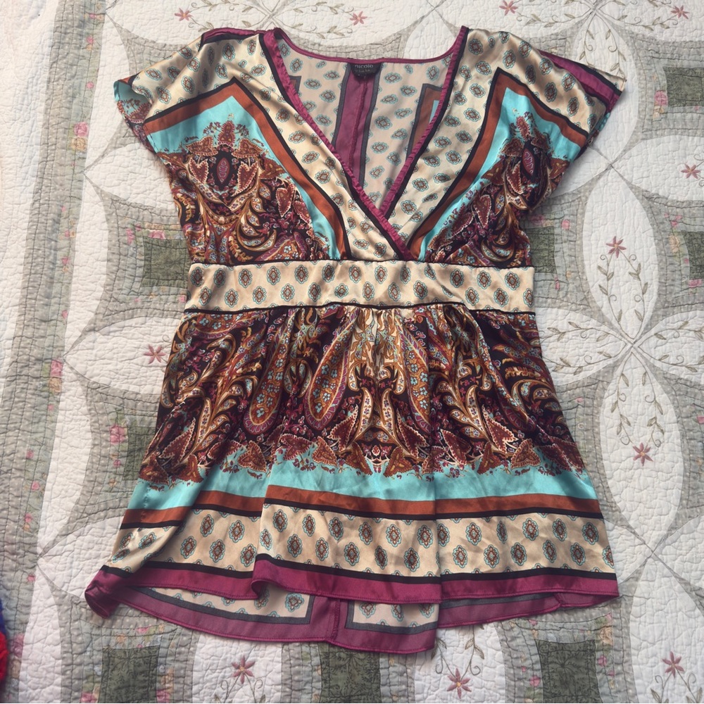 Nicole Scarf Print Paisley Babydoll Tunic Top M Boho V Neck Cap Sleeve